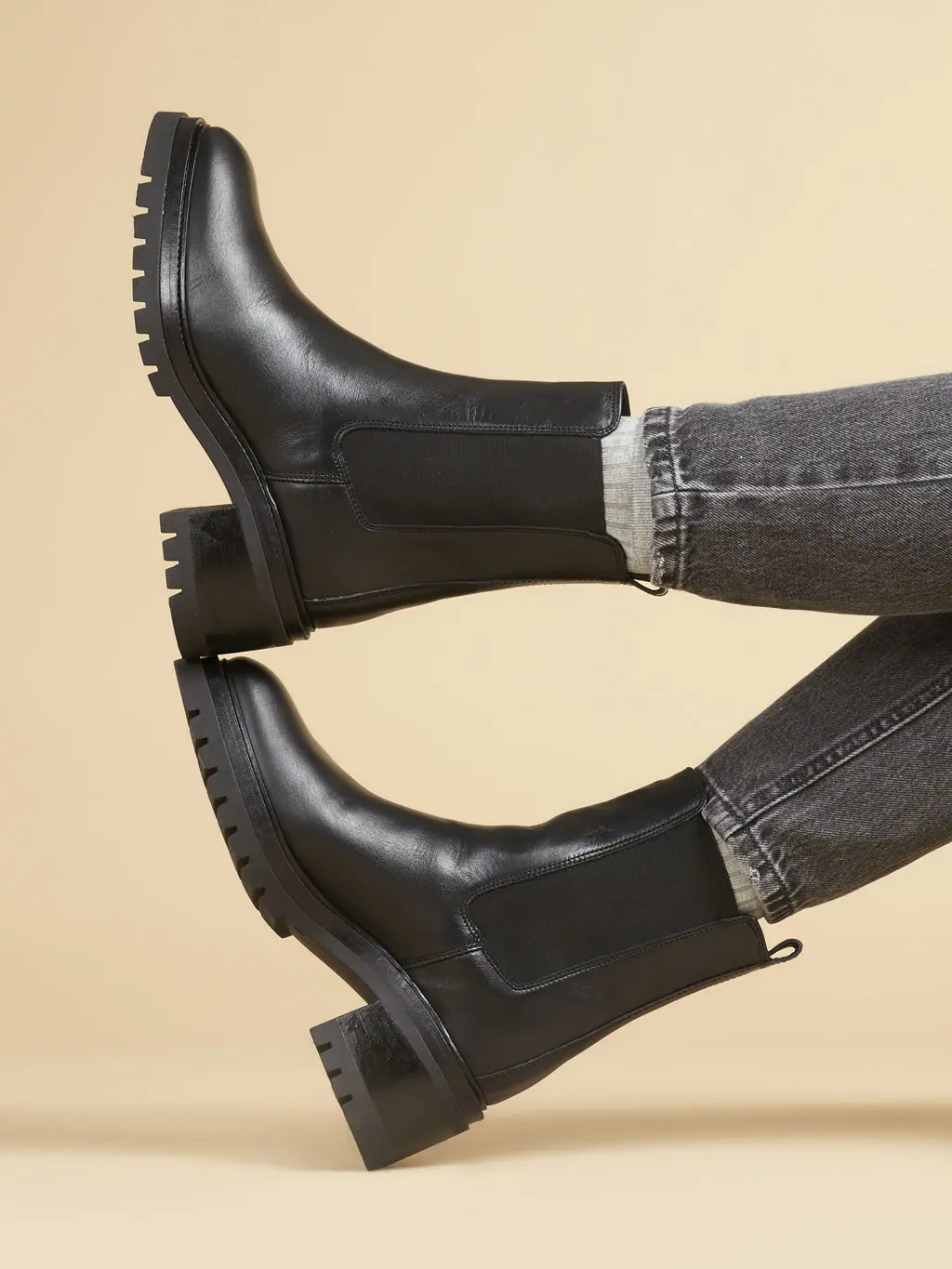 نیم بوت اسپرت رو با چی بپوشیم