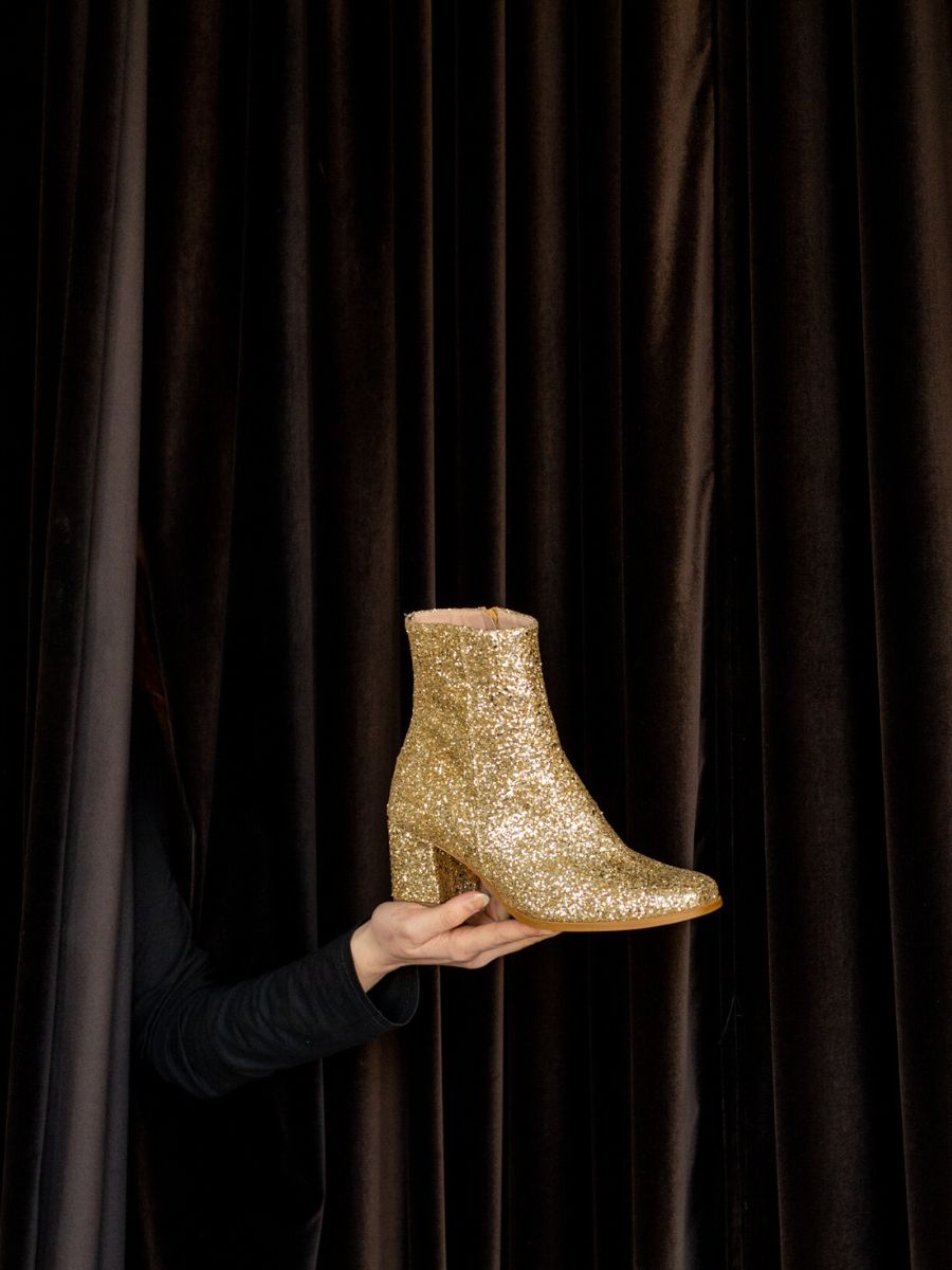 ۵ مدل از بهترین کفش‌های زمستانی مناسب مهمانی‌های طولانی بدون درد پا