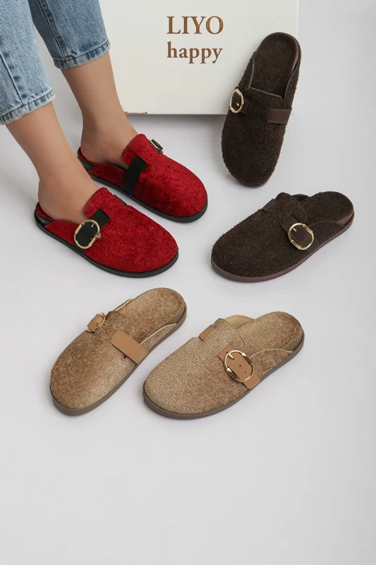 کفش میول (mule) زنانه جدید | قیمت اسلیپر با زیره تراکتوری | کفش مناسب برای فصل پاییز | خرید اینترنتی کفش زنانه شیک | اسلیپر زرشکی دخترانه جدید