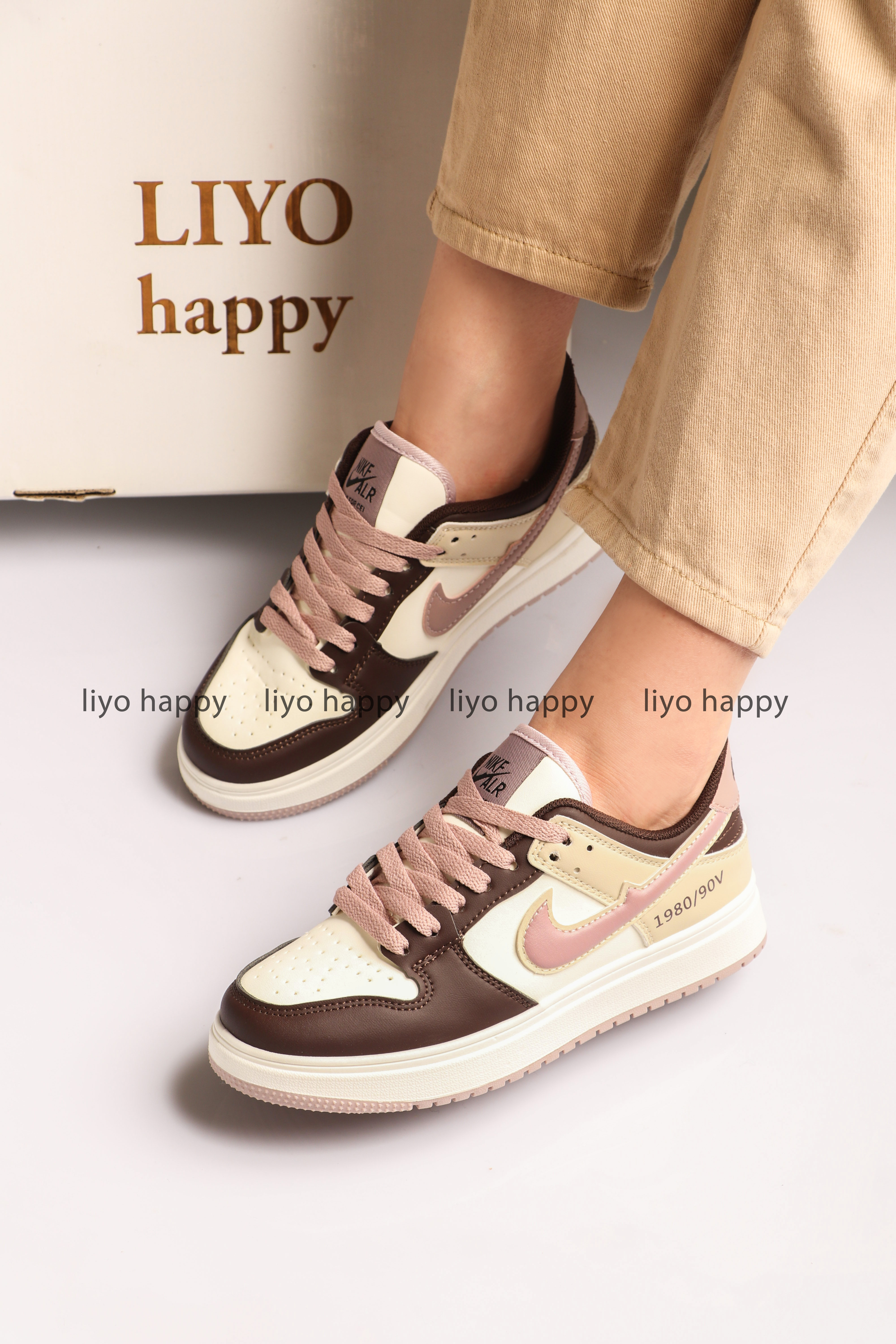 ونس نایک زنانه وارداتی Jordan One کد 2854