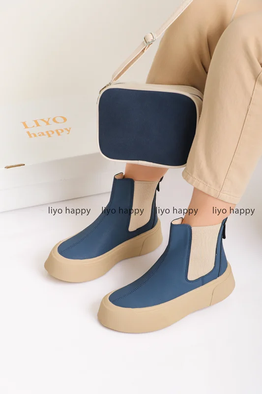 بوت زنانه سرمهای