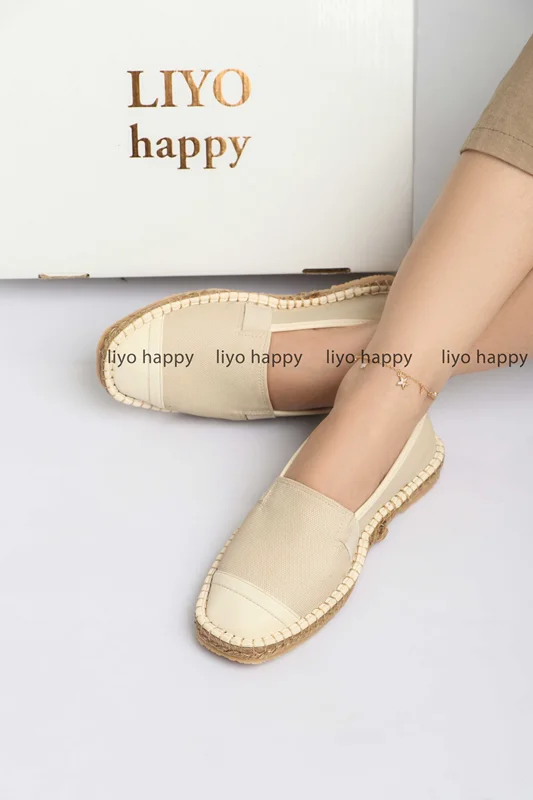 کالج دخترانه تمام کرم مناسب استایل روزمره